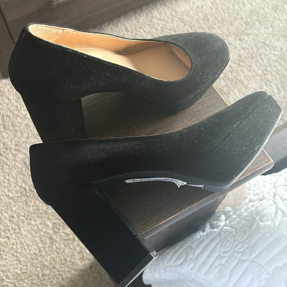 Copper key black heels 6